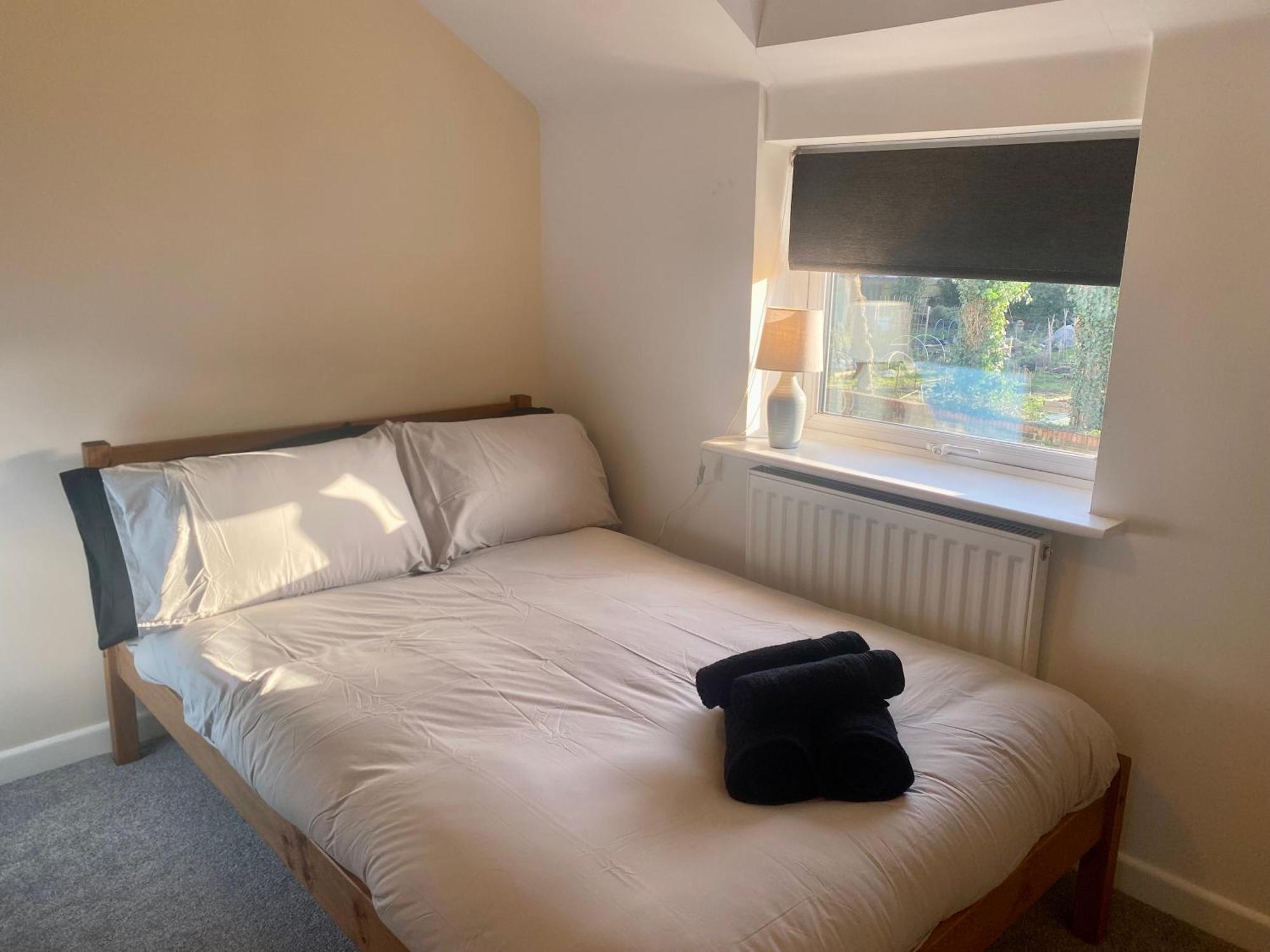 Casa de férias Cosy 3 Bedroom House, Bath Road, *