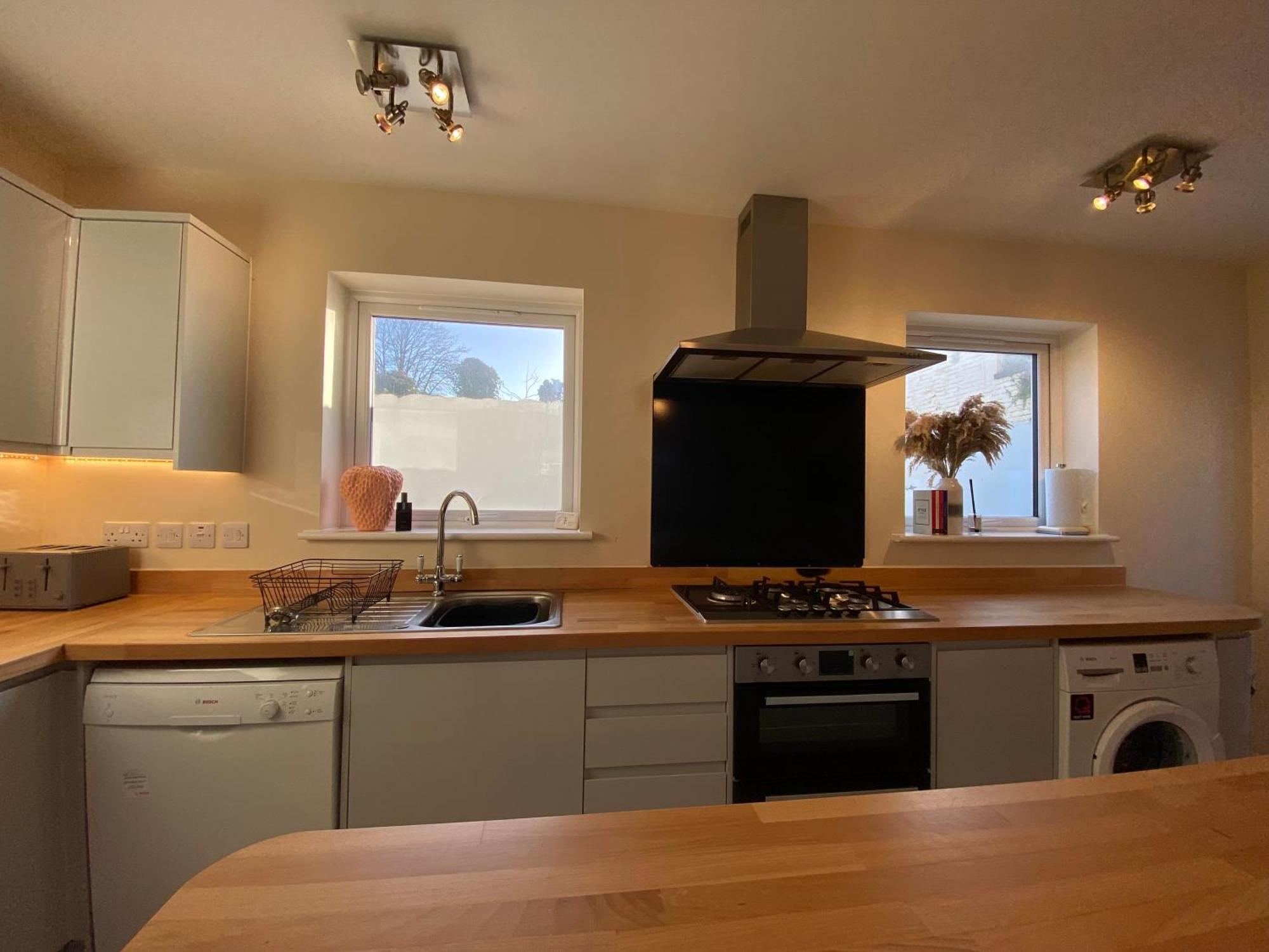 Casa de férias Cosy 3 Bedroom House, Bath Road,